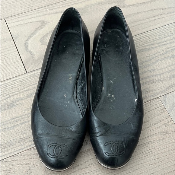 Chanel Black Leather Flats - Picture 1 of 6